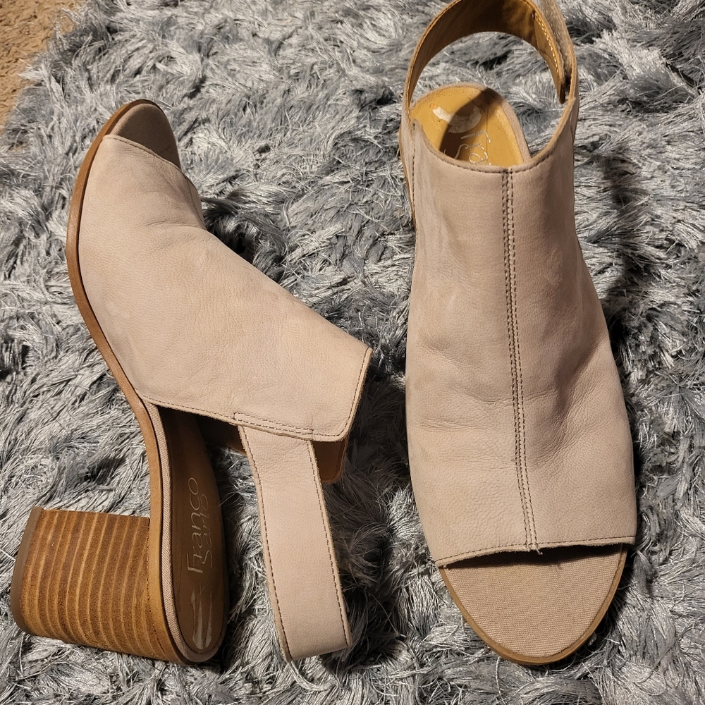 Franco Sarto 9.5 Cream Soft Leather w/ Suede Feel & Rubber Sole